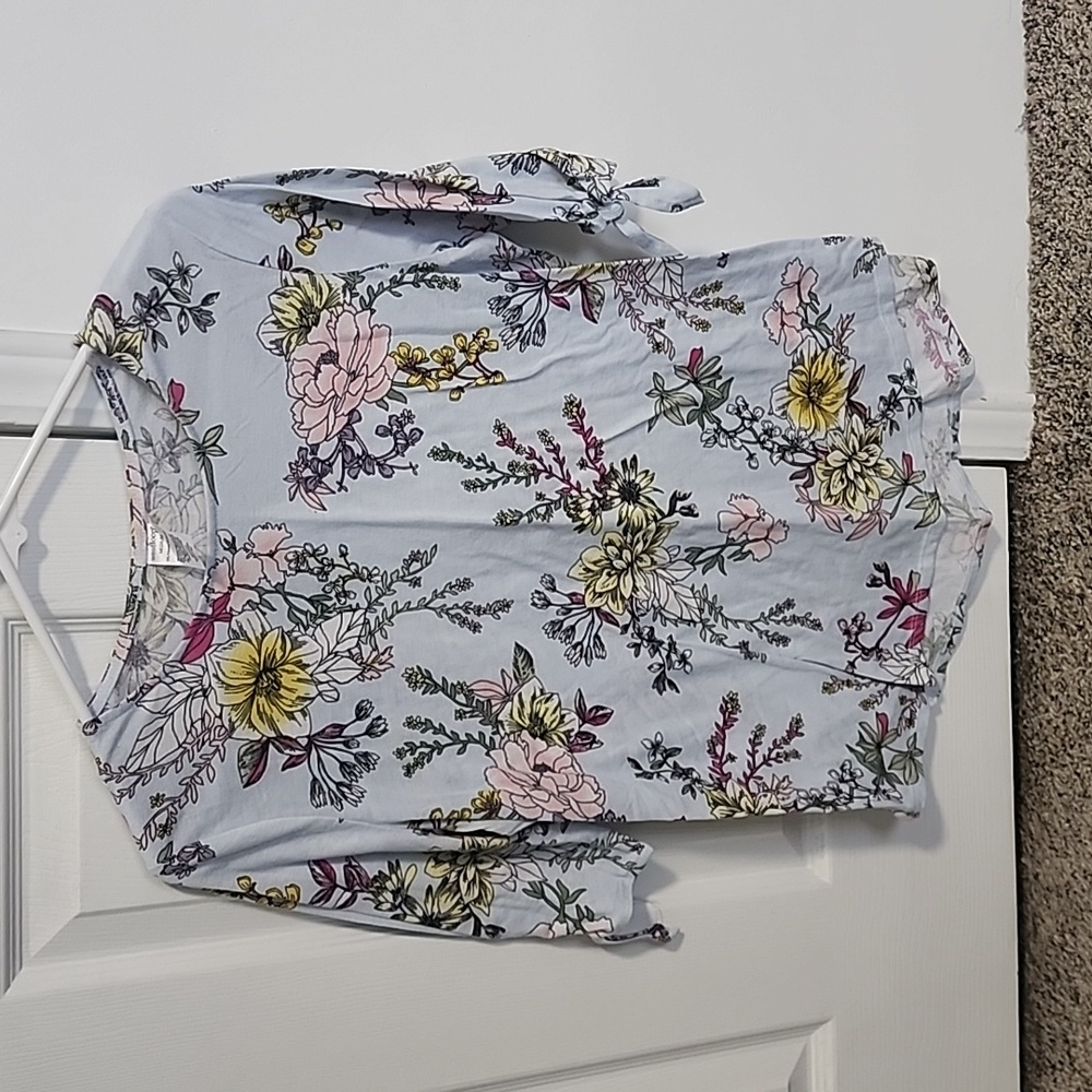 Flowy Flower Tee